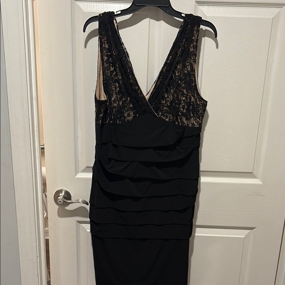 Connected Apparel Black and Cream Dress